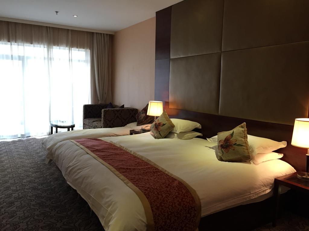 Shanghai Baron Business Bund Hotel Room photo